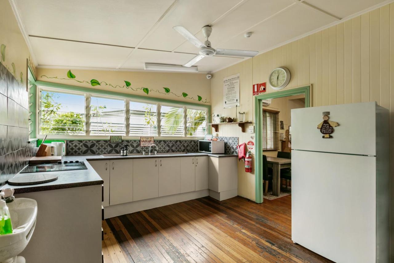 Tropic Days Boutique Hostel Cairns Exterior foto